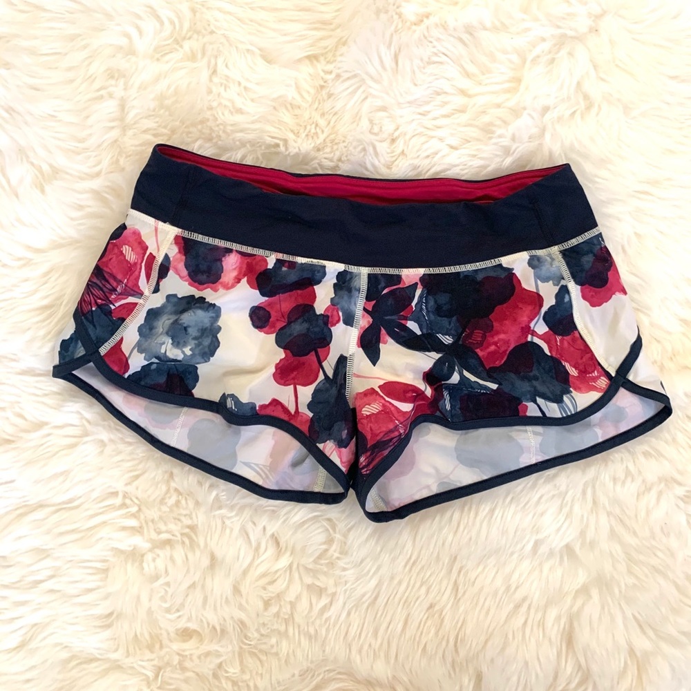 Lululemon shorts size 8